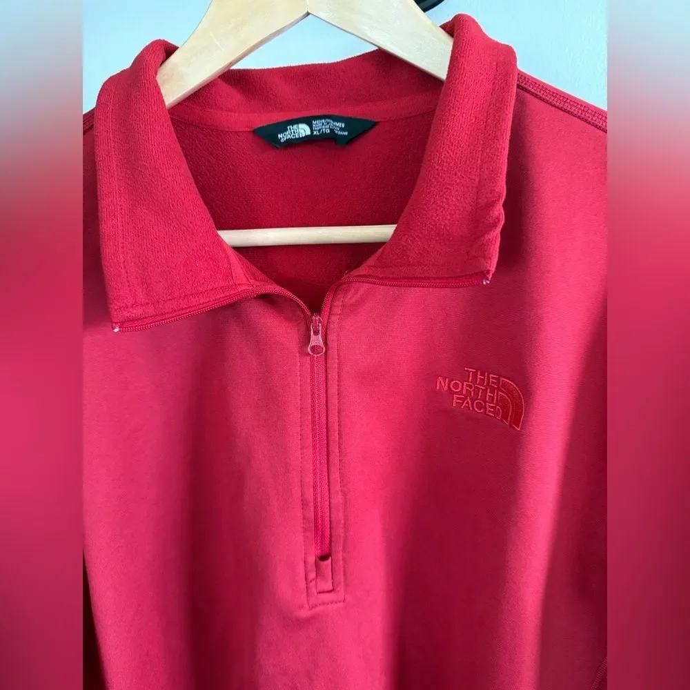 The North Face Men’s Red Logo Quarter-Zip Sweatshirt Fleece Pullover, XL